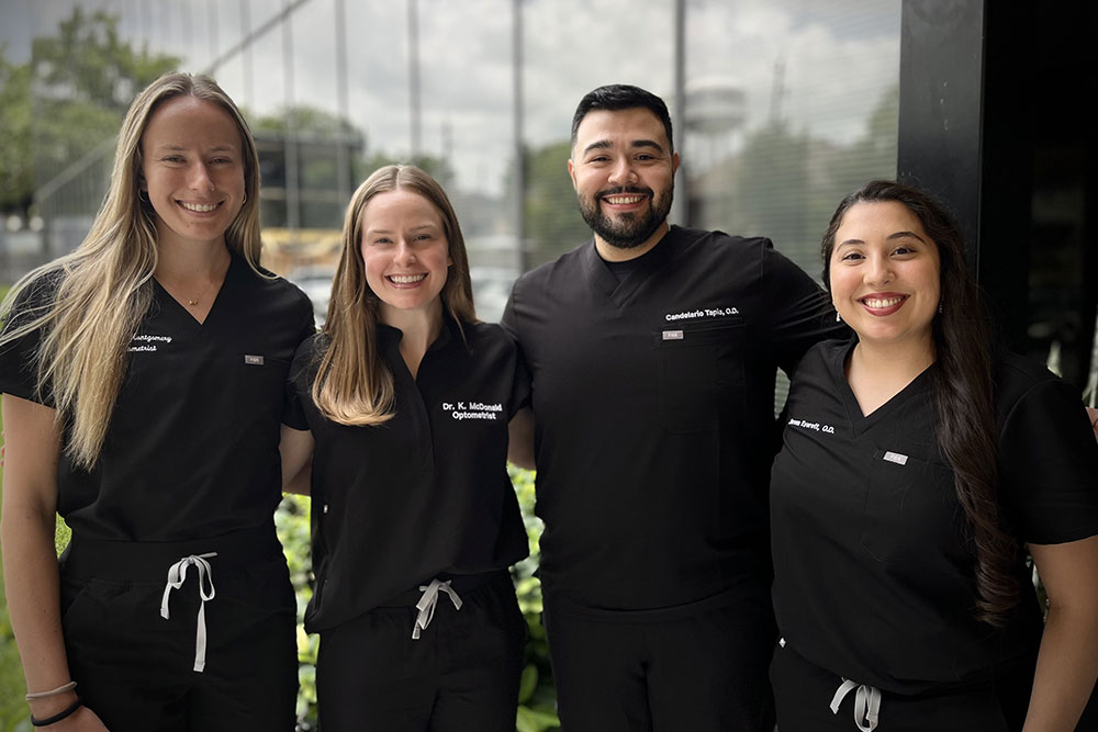Eye Center of Texas Welcomes Four New Residents to Ocular Disease and Refractive and Ocular Surgery Residency Program