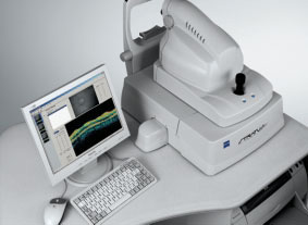 An OCT device is used to map the anatomy of the retina.
