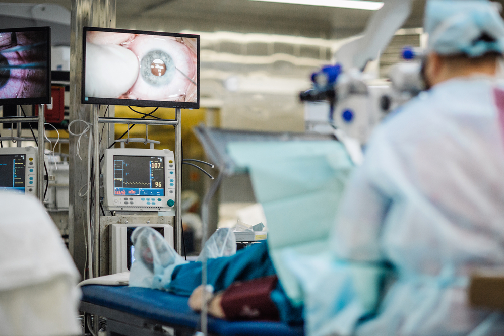 Fuchs Dystrophy and Cataracts: Your Surgery Options